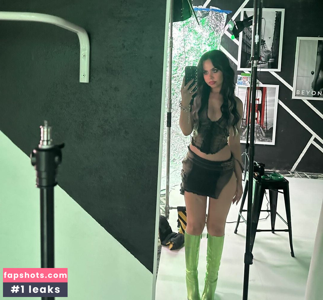 Mikaila Delgado gallery photo #19