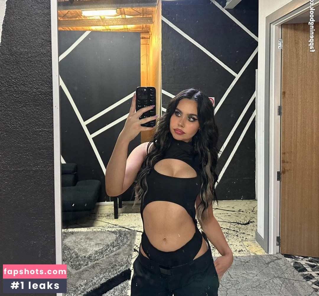 Mikaila Delgado gallery photo #24