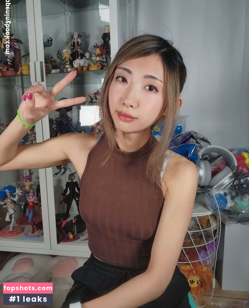 MikanCos Nude Leaks OnlyFans Photos #4 - LeakJerk