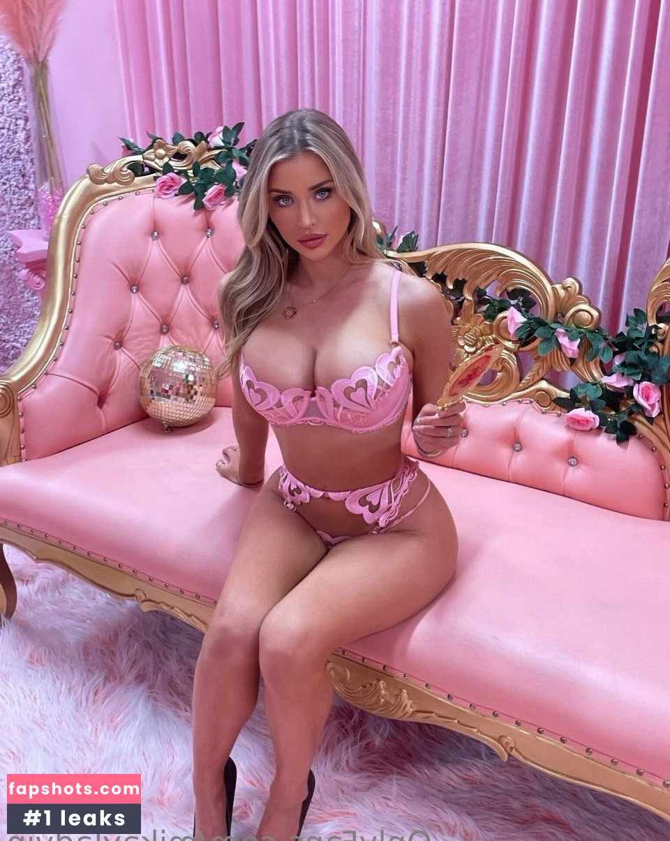 Mikayla Demaiter gallery photo #9491