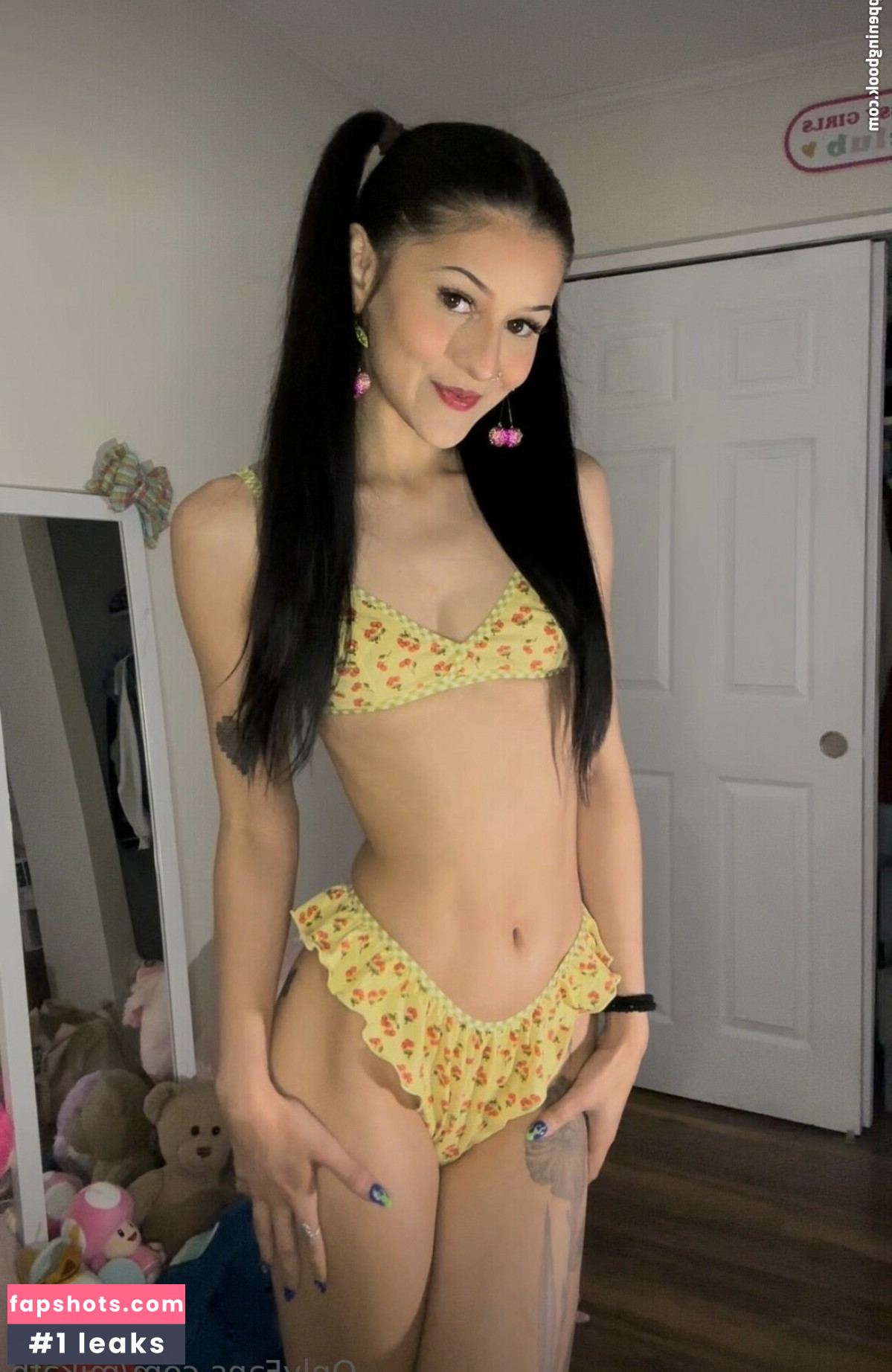 mikayla_fh gallery photo #2