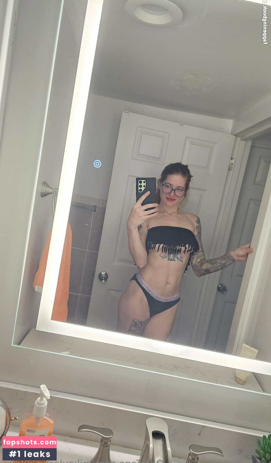 mikaylarainesfans gallery photo #14