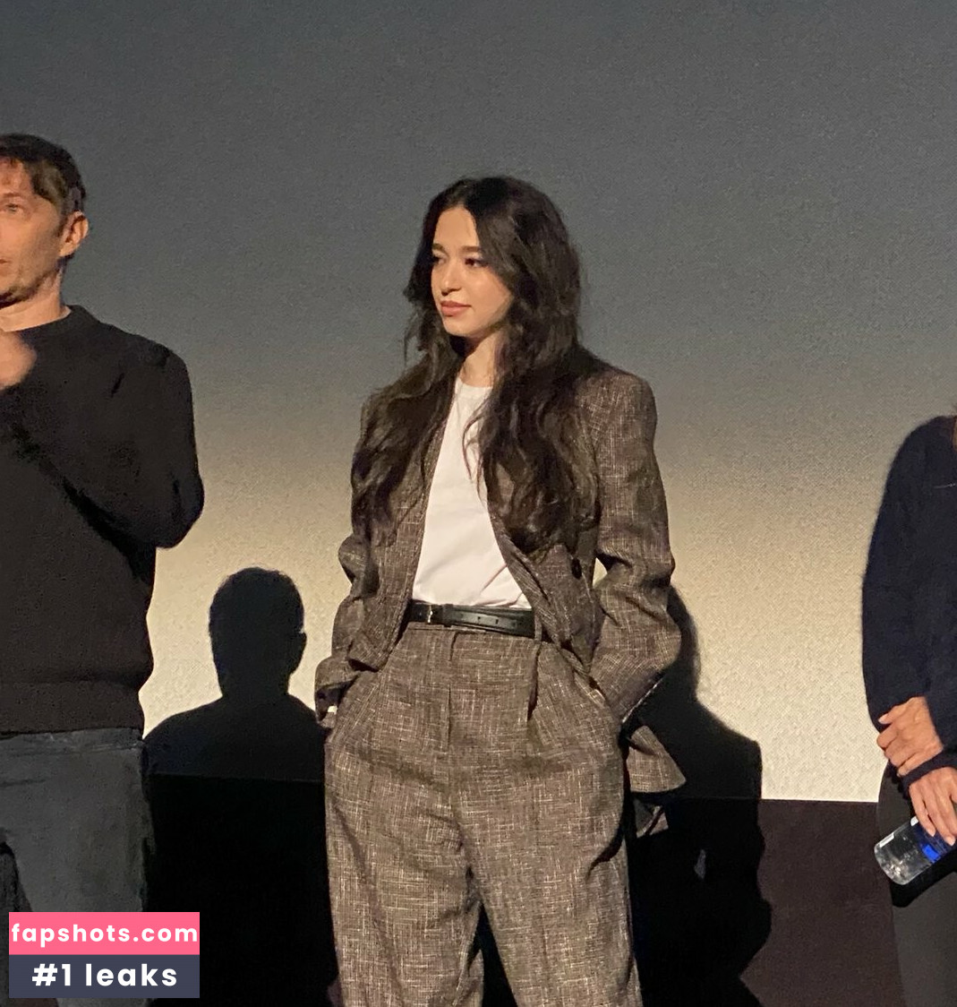 Mikey Madison gallery photo #145