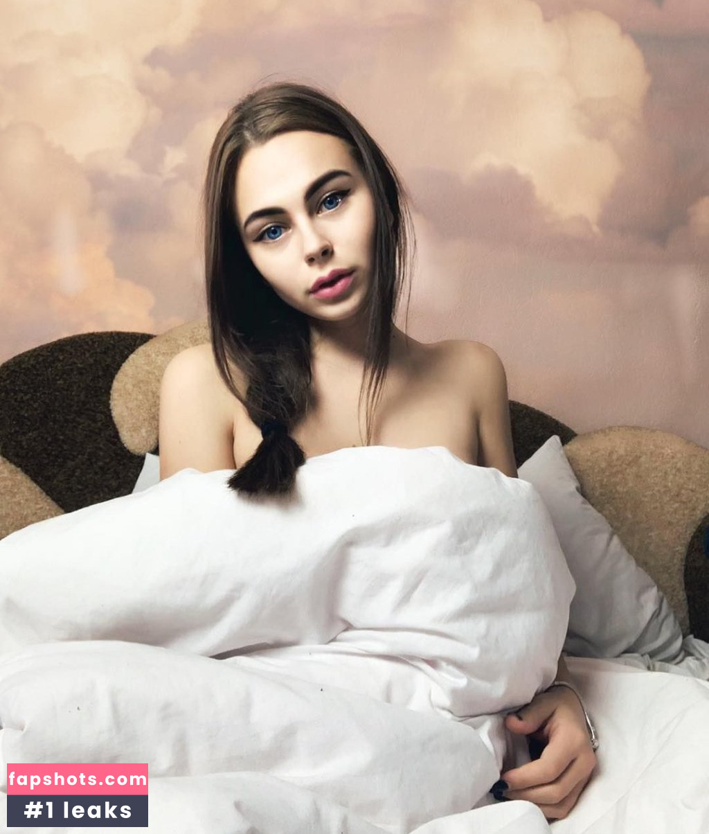 Mikhalina Novakovskaya gallery photo #30