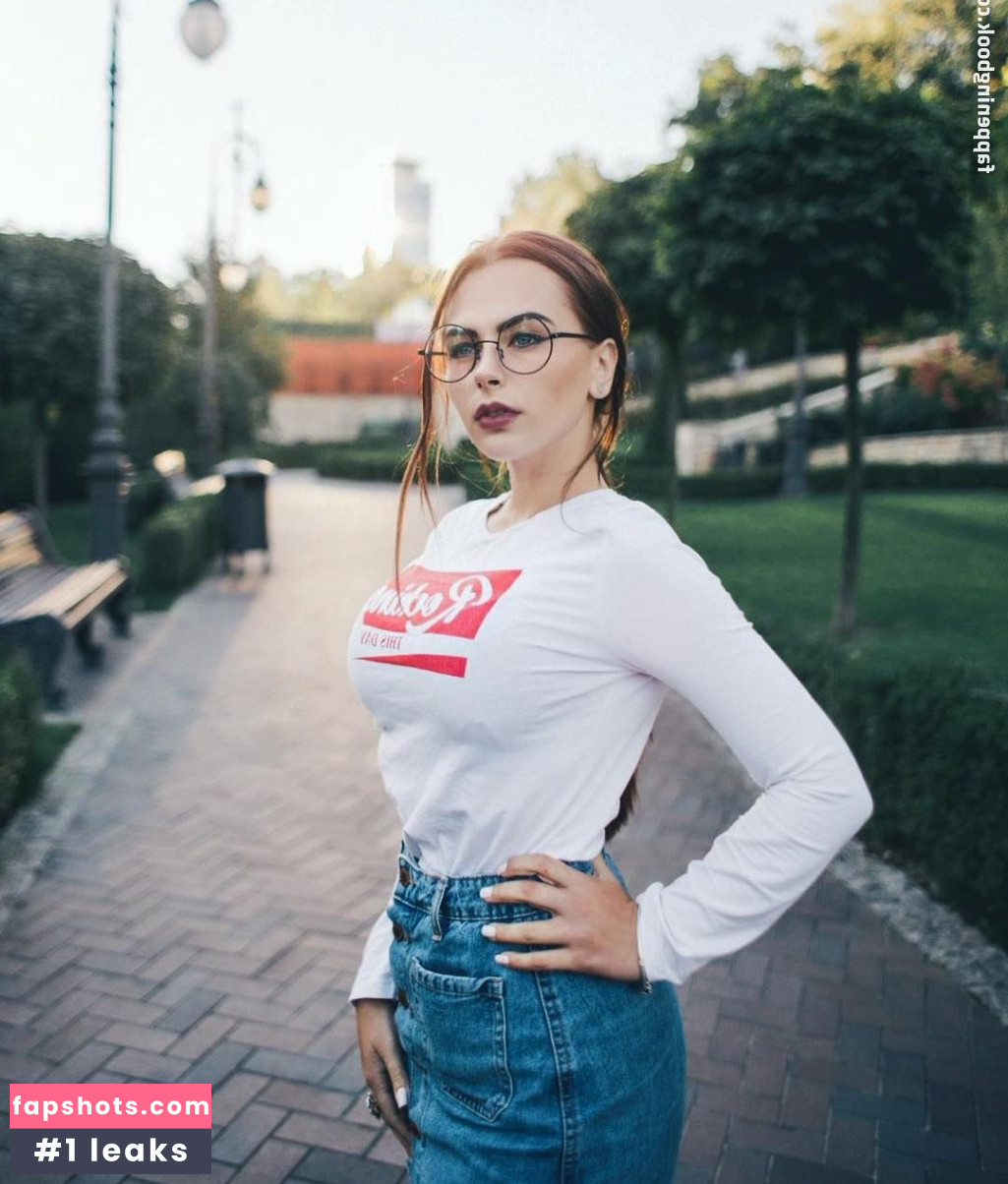 Mikhalina Novakovskaya gallery photo #47