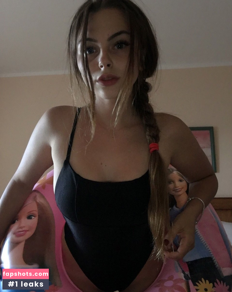 Mikhalina Novakovskaya gallery photo #54