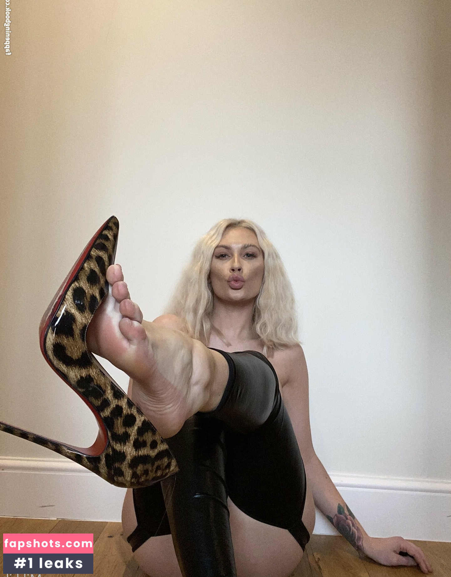 mikkib gallery photo #18