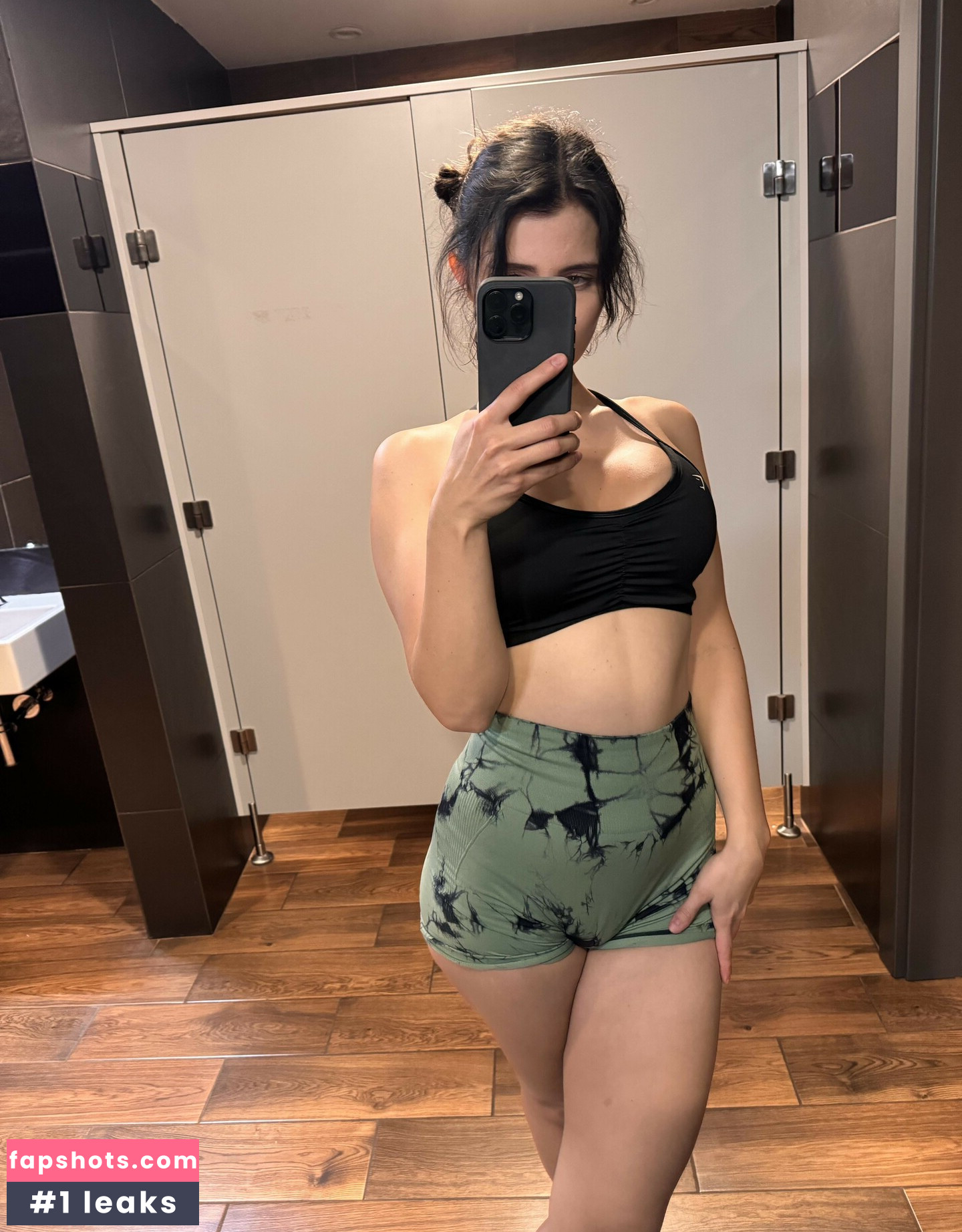 Miko Miau gallery photo #42