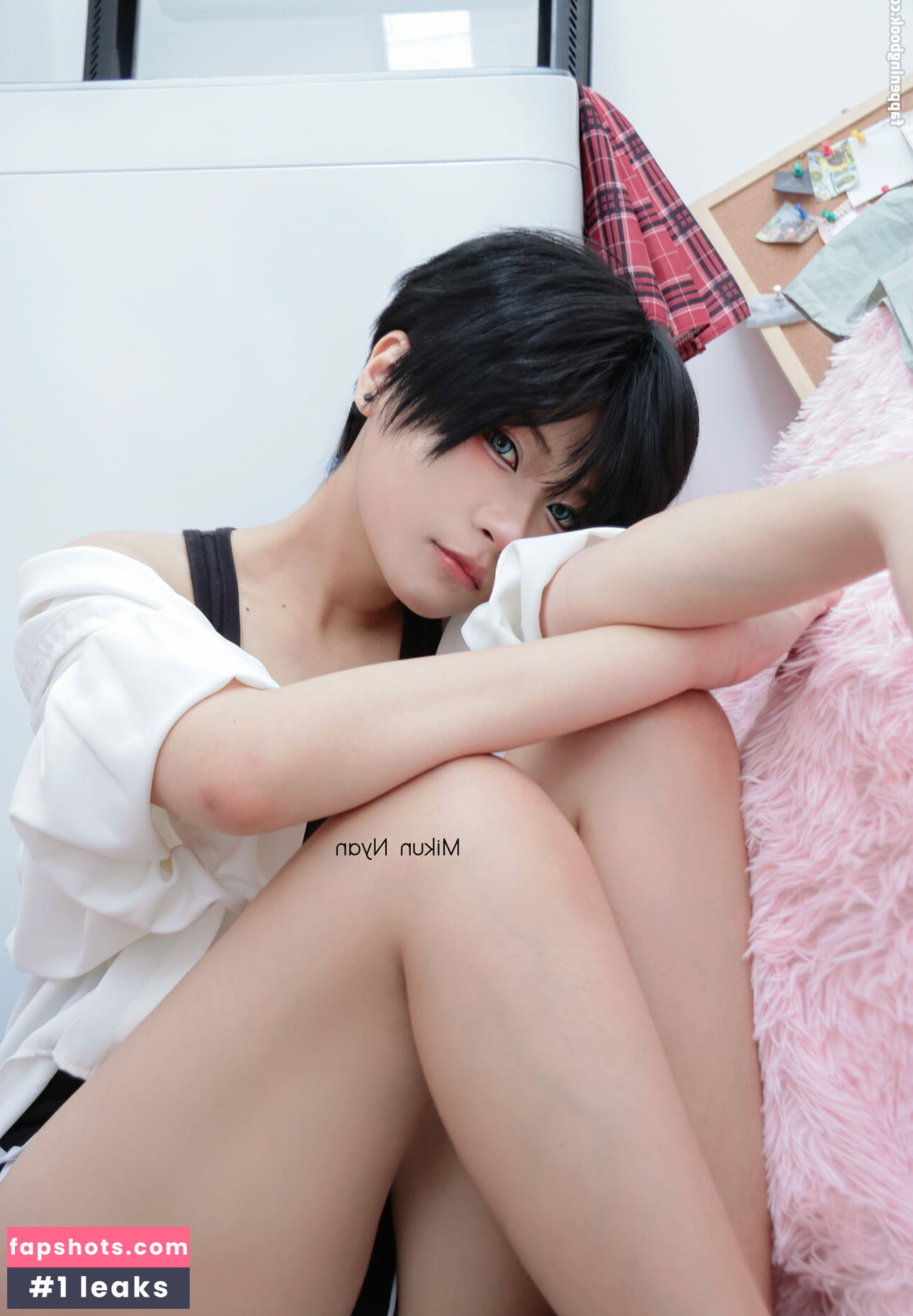 Mikun Nyan gallery photo #37