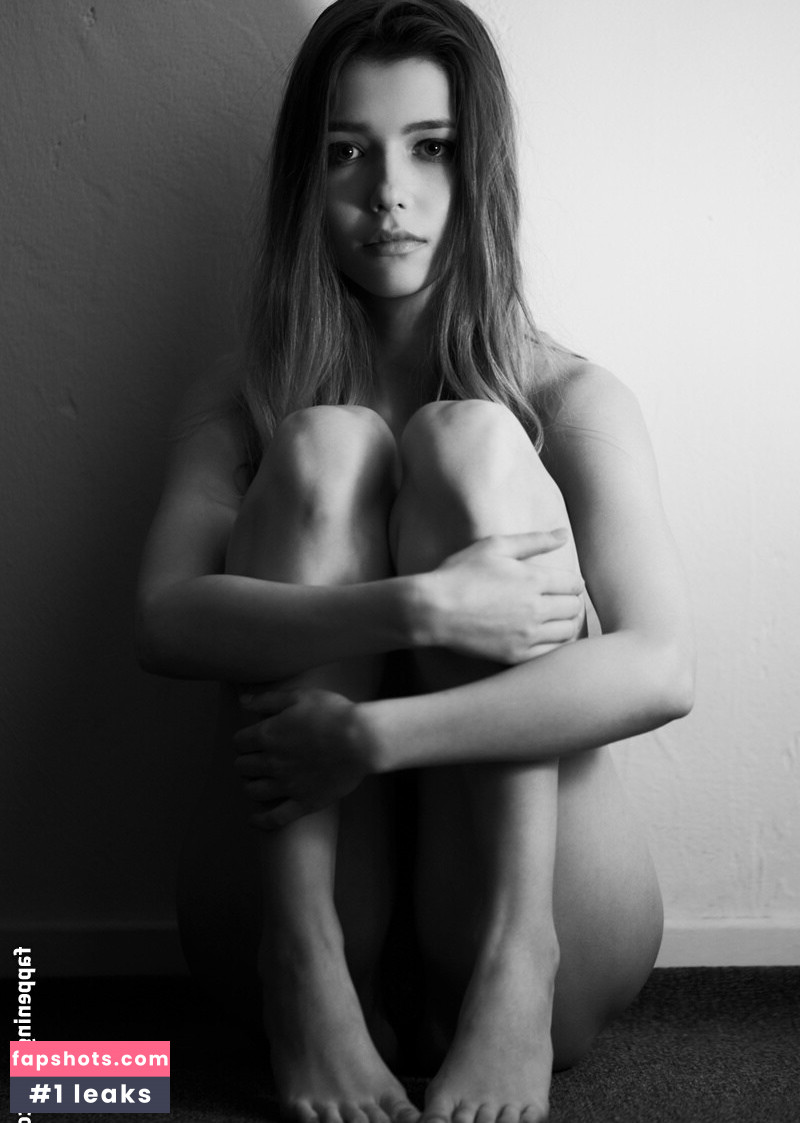 Mila Azul gallery photo #1462