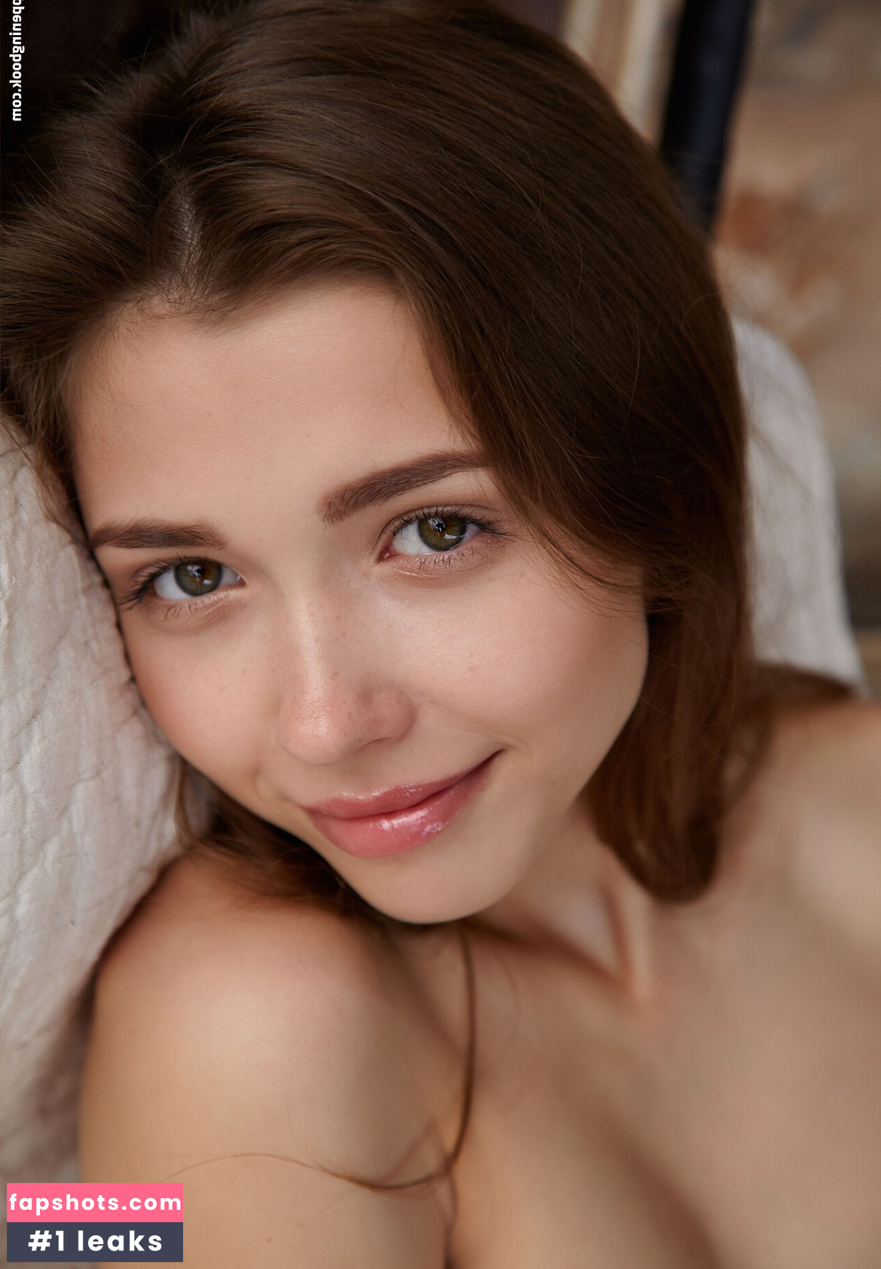 Mila Azul gallery photo #1593