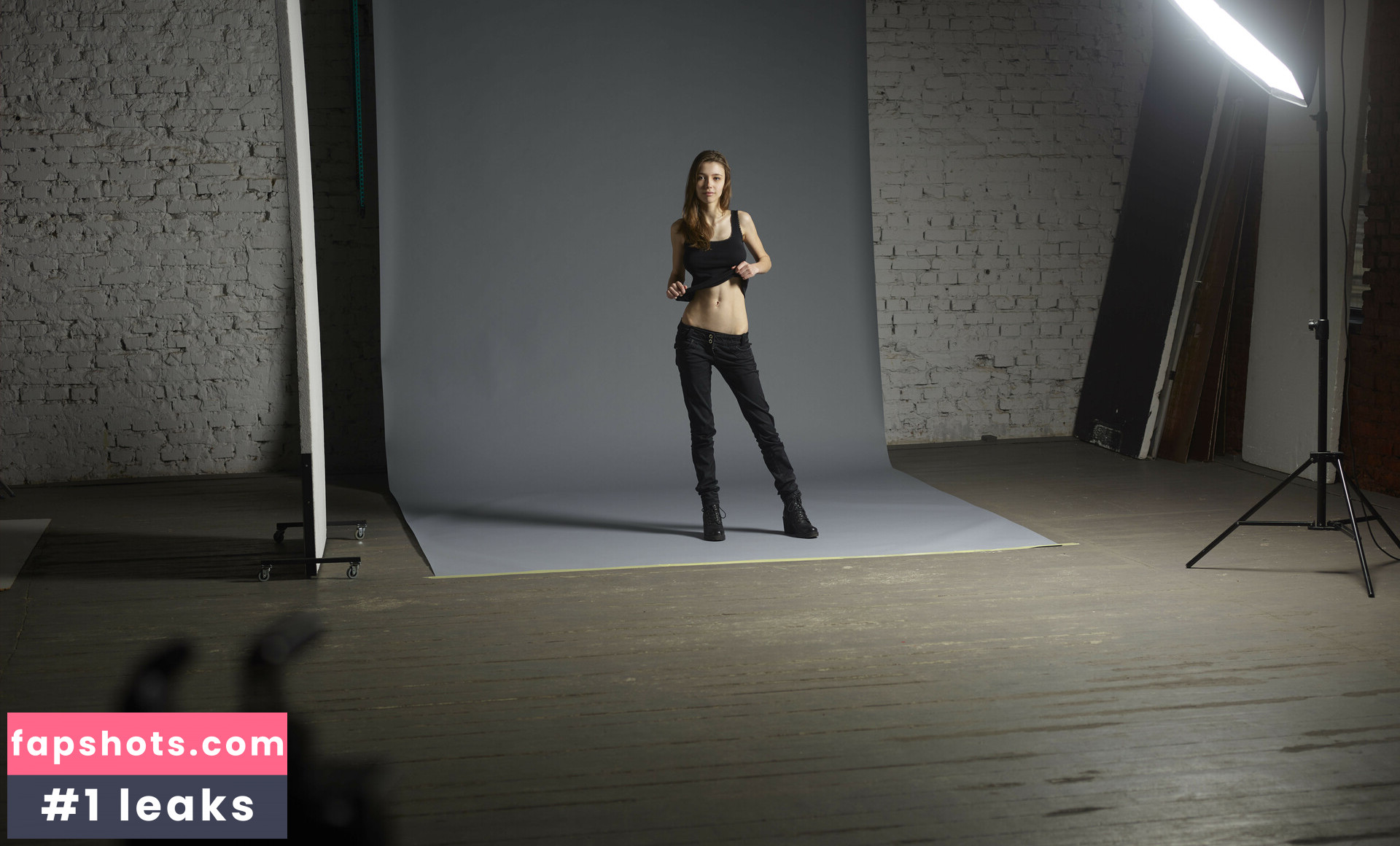 Mila Azul gallery photo #1686