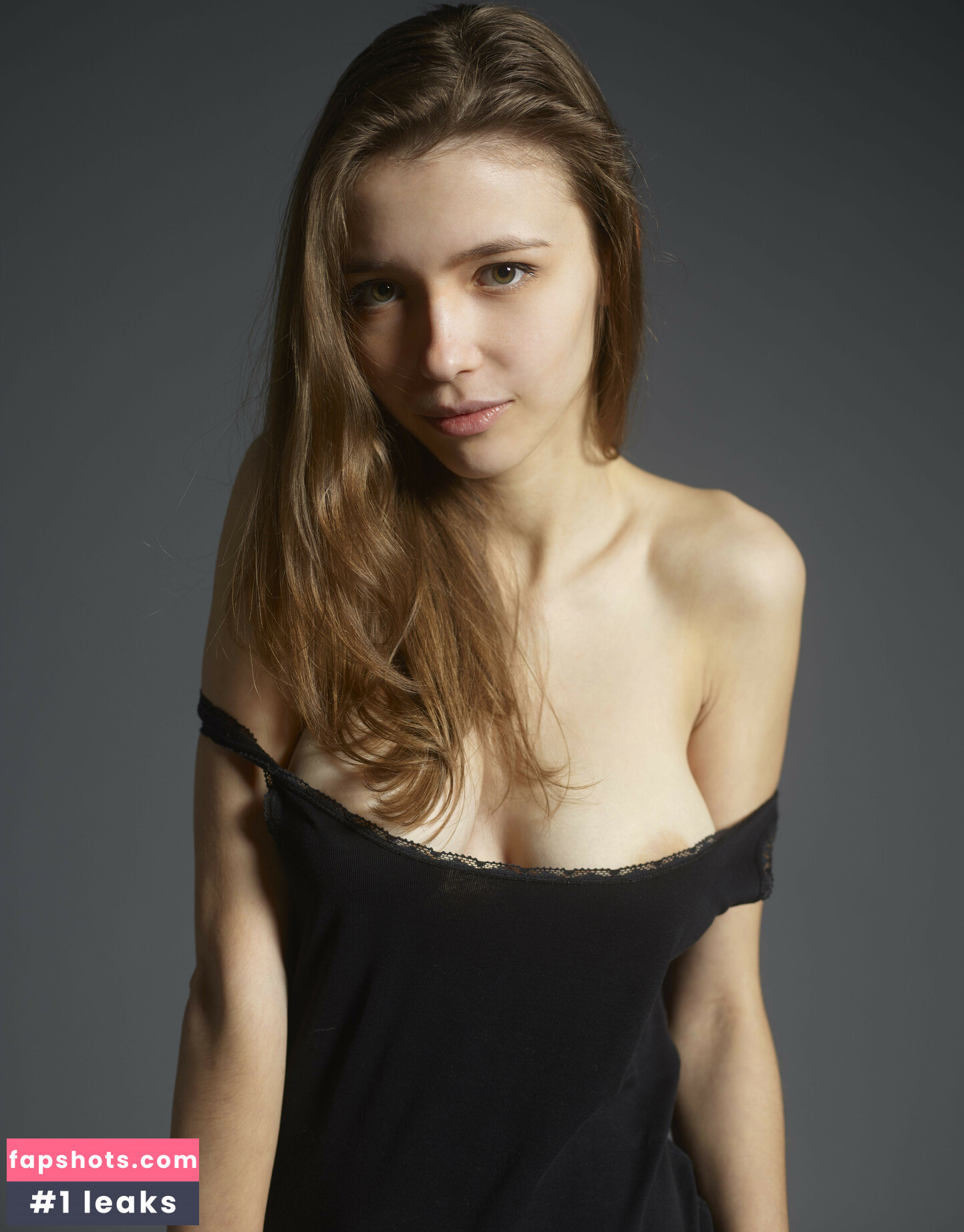 Mila Azul gallery photo #1697