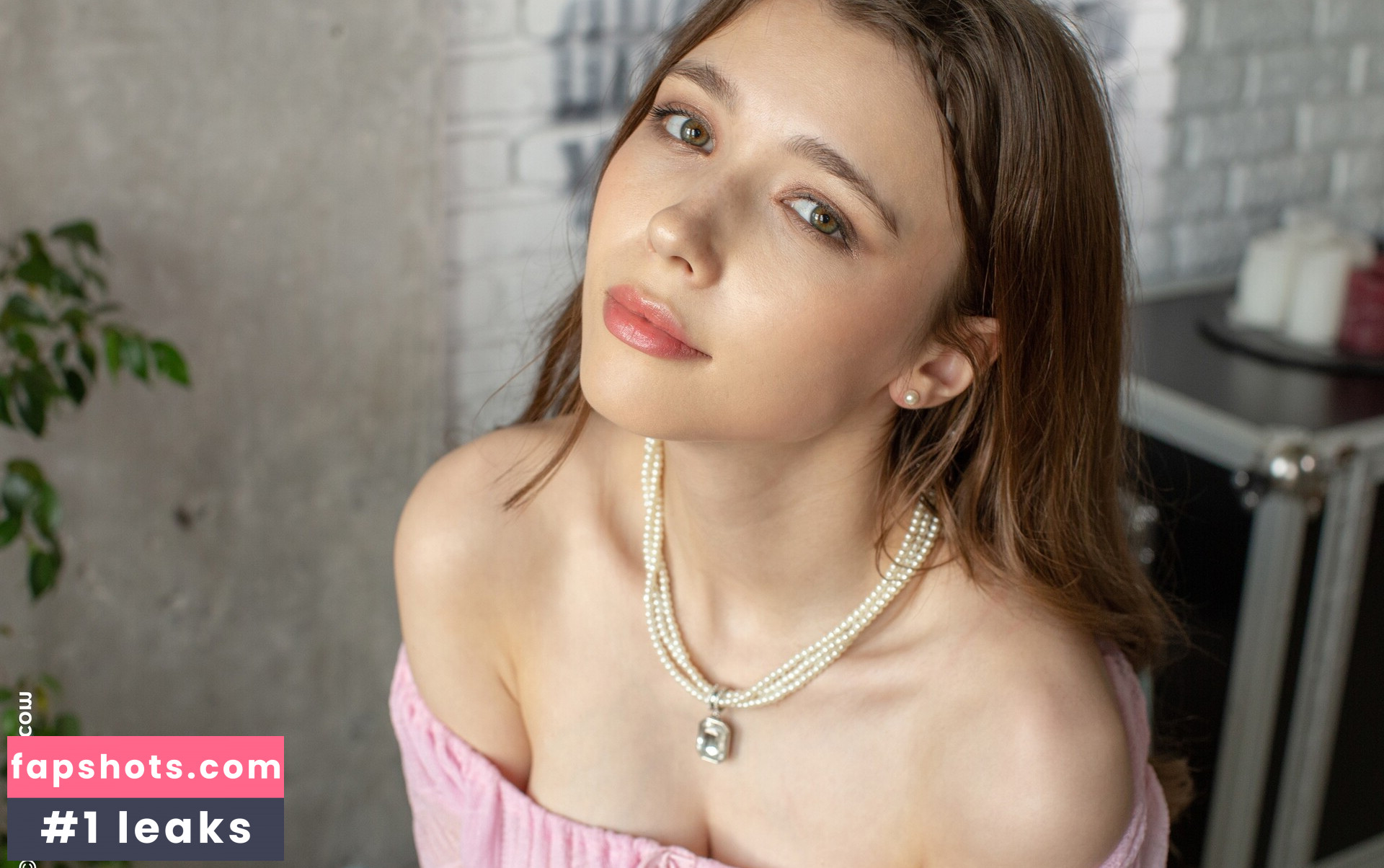 Mila Azul gallery photo #2002