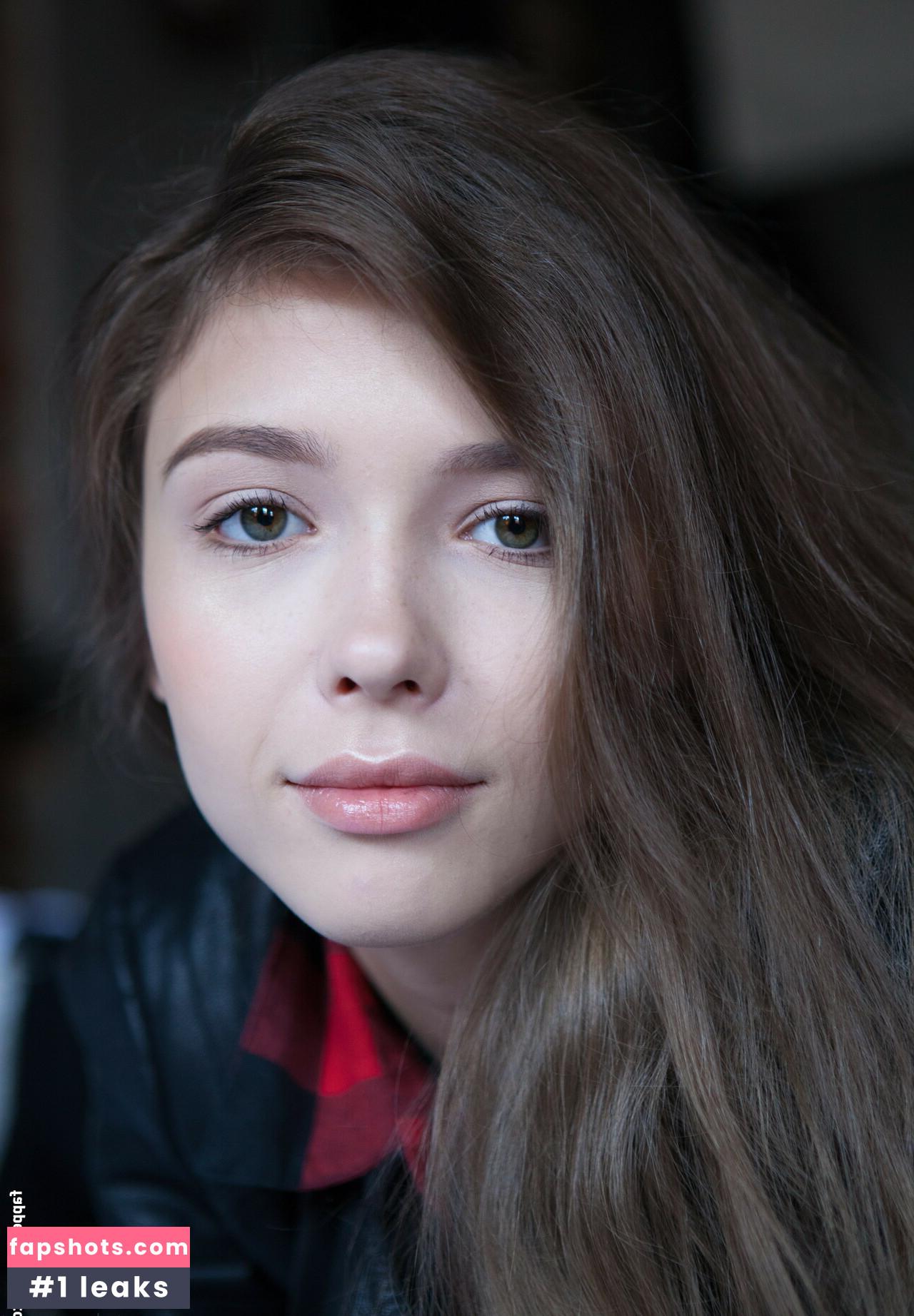 Mila Azul gallery photo #2084