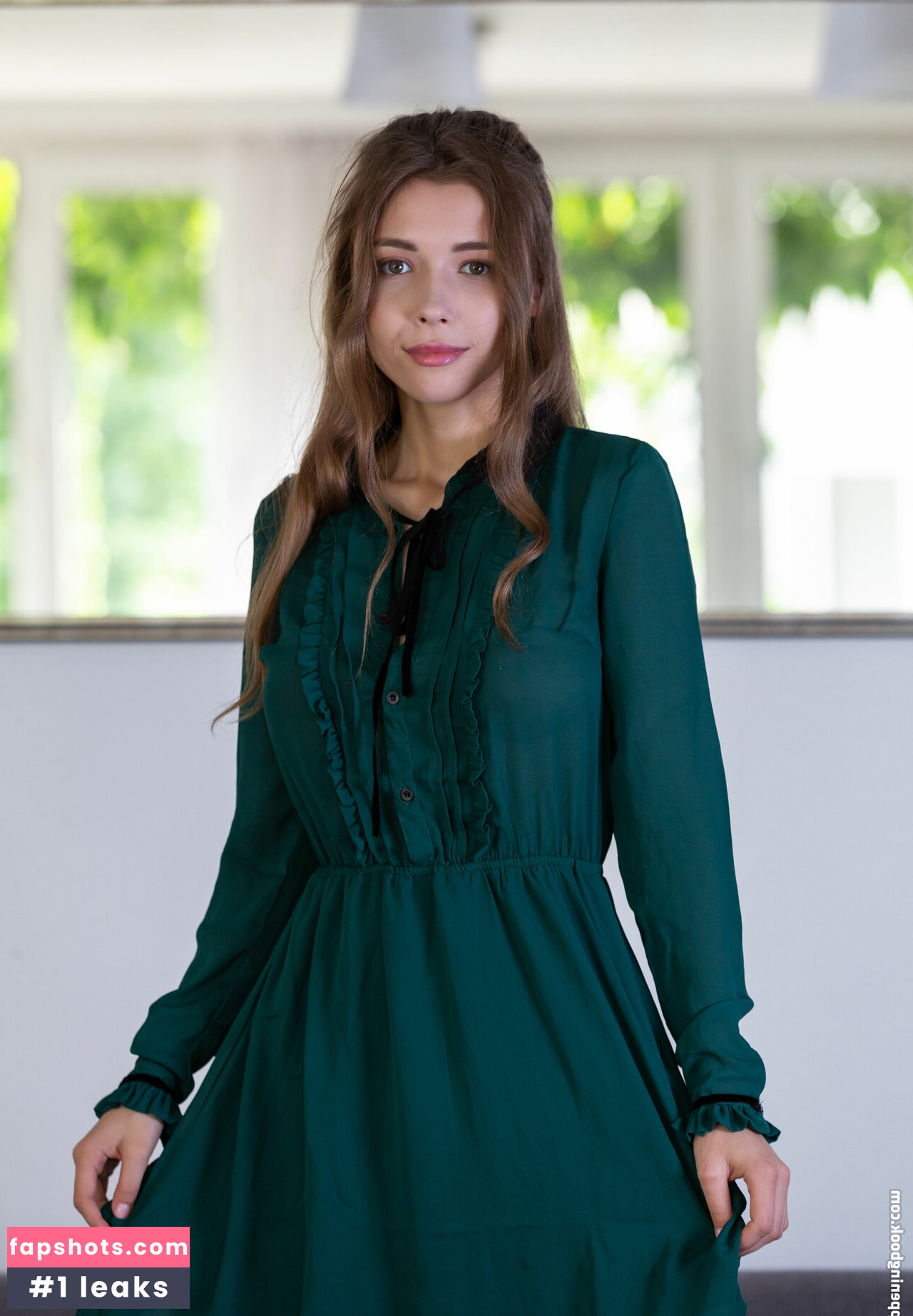 Mila Azul gallery photo #2498