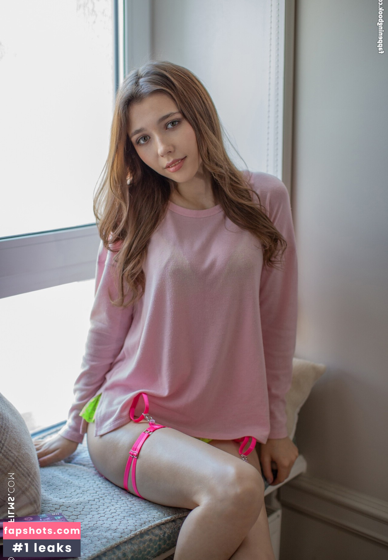 Mila Azul gallery photo #2691