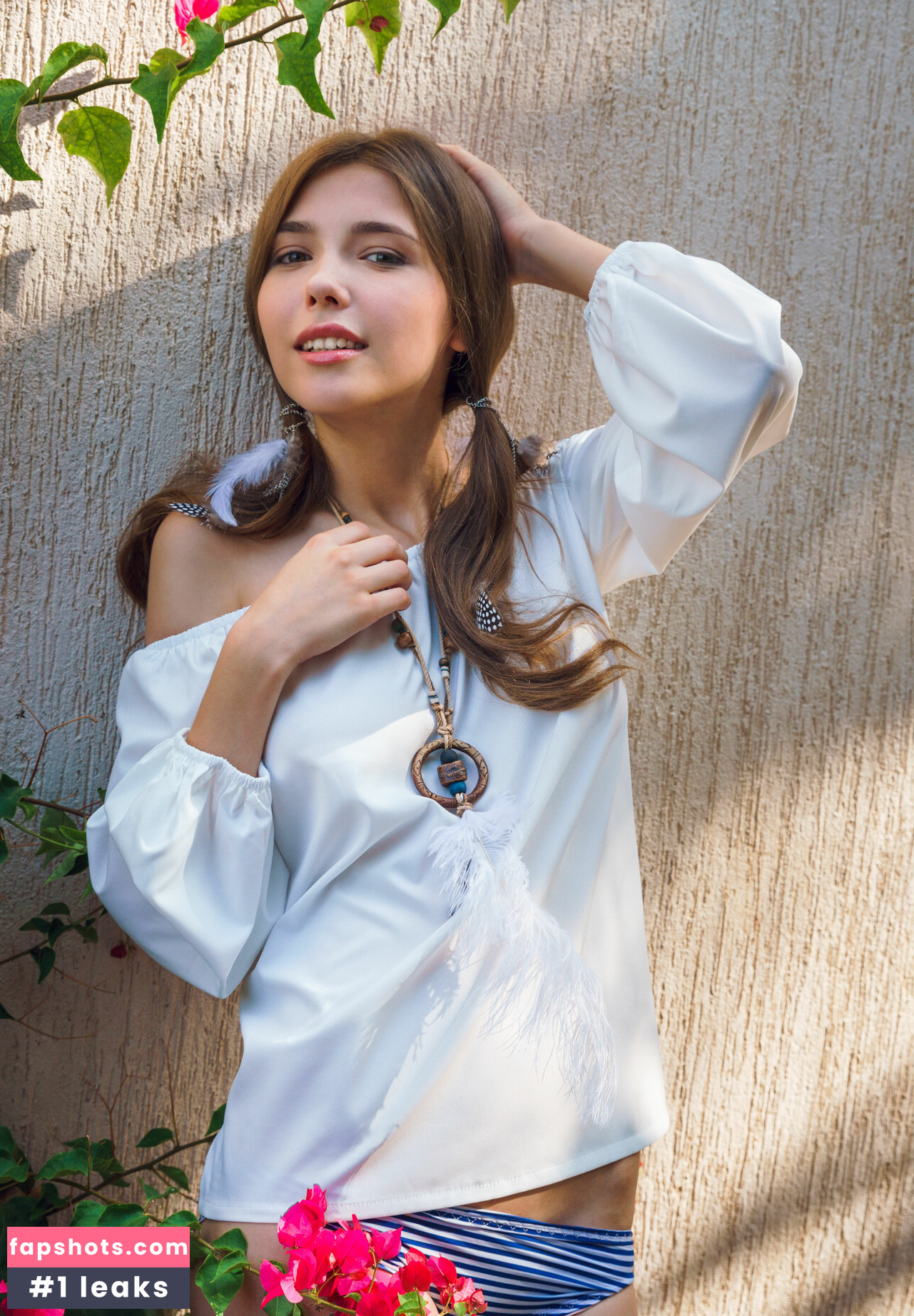 Mila Azul gallery photo #2751