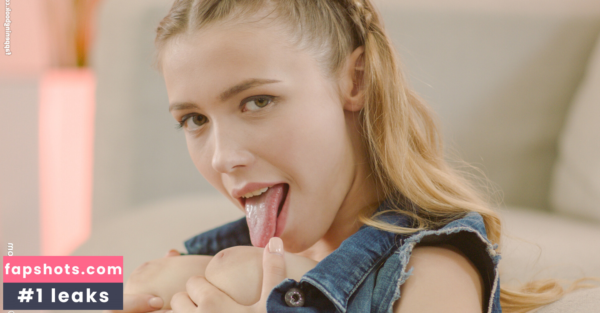 Mila Azul gallery photo #2890