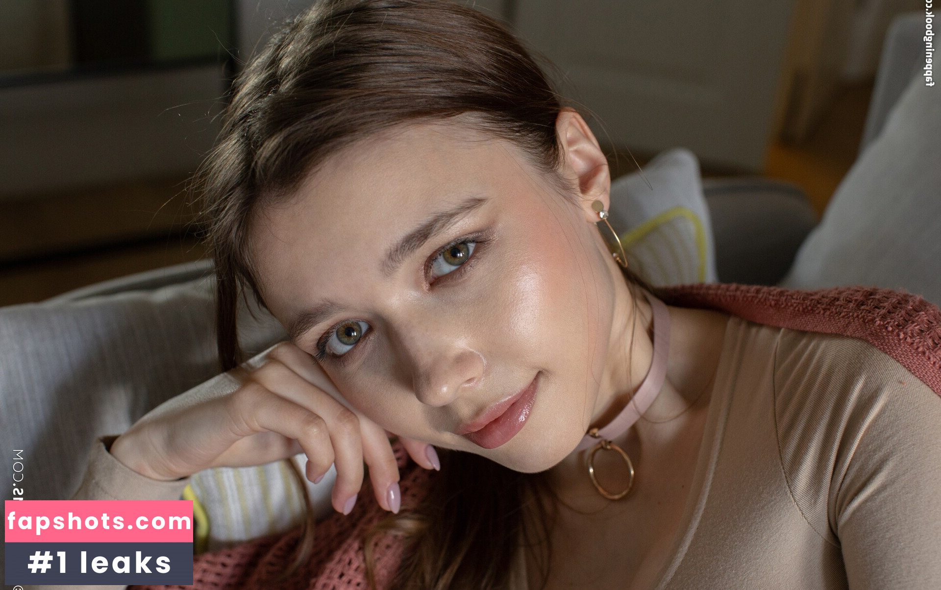 Mila Azul gallery photo #3850