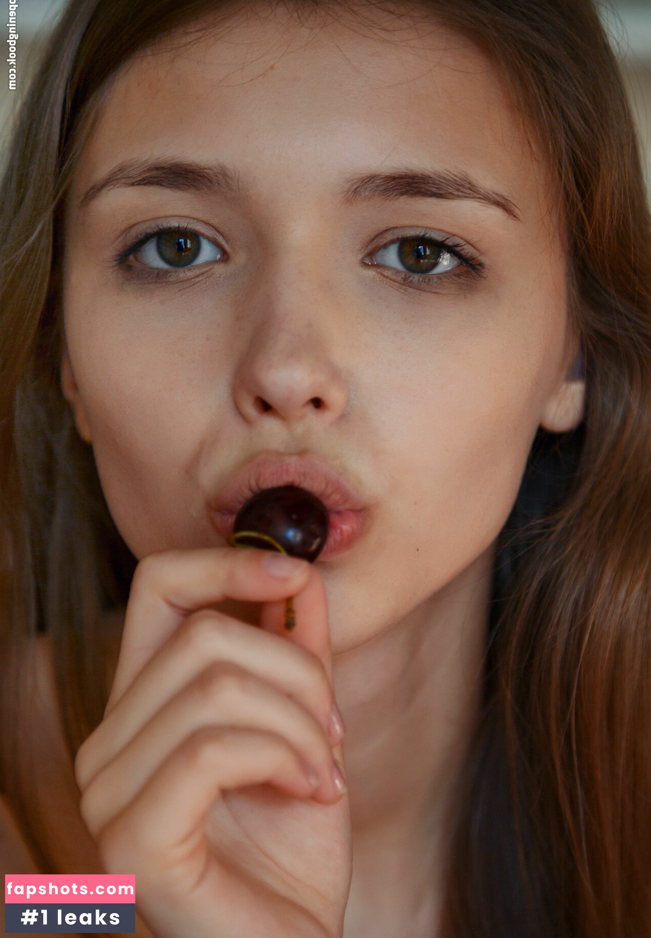 Mila Azul gallery photo #3978