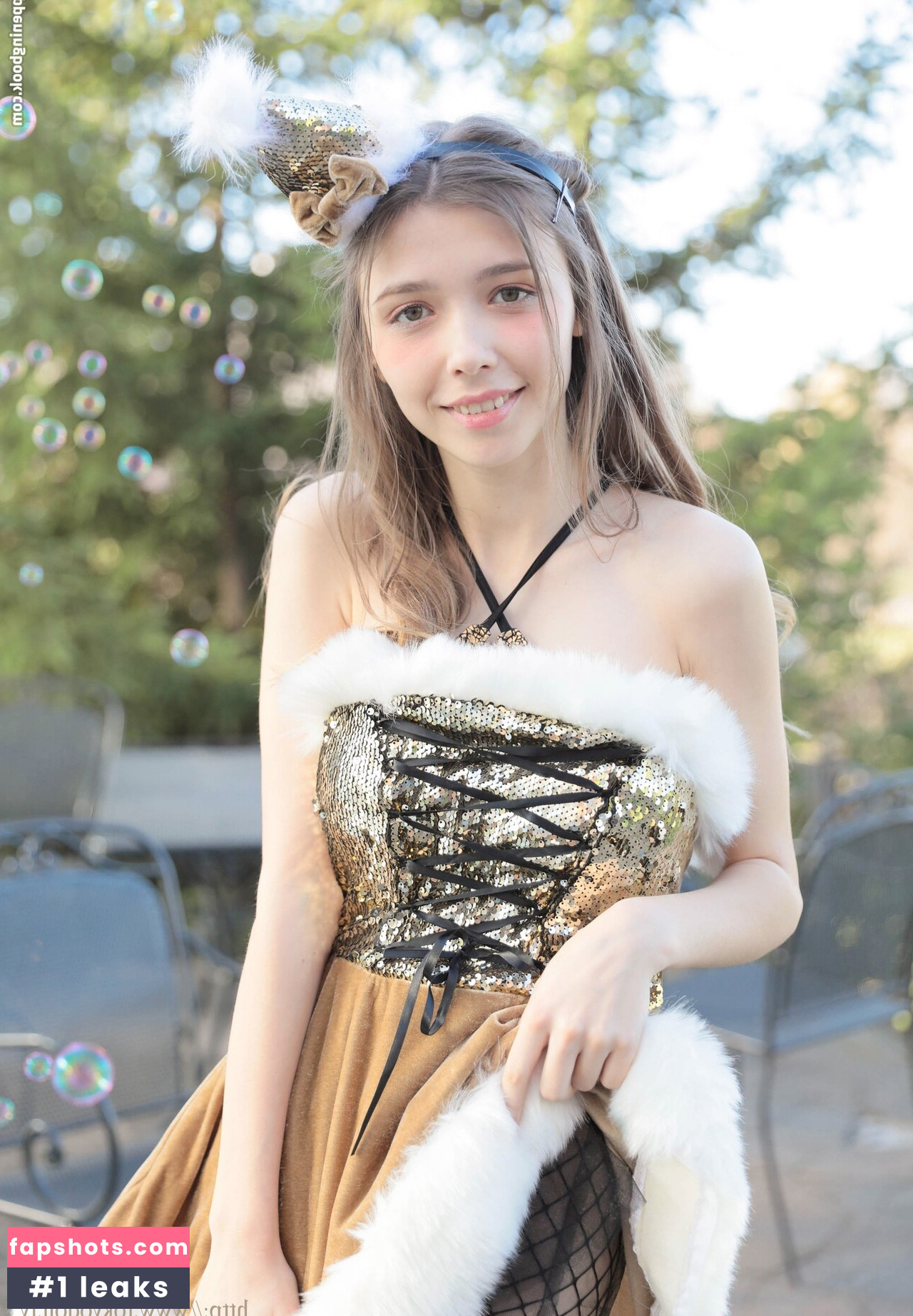 Mila Azul gallery photo #4103