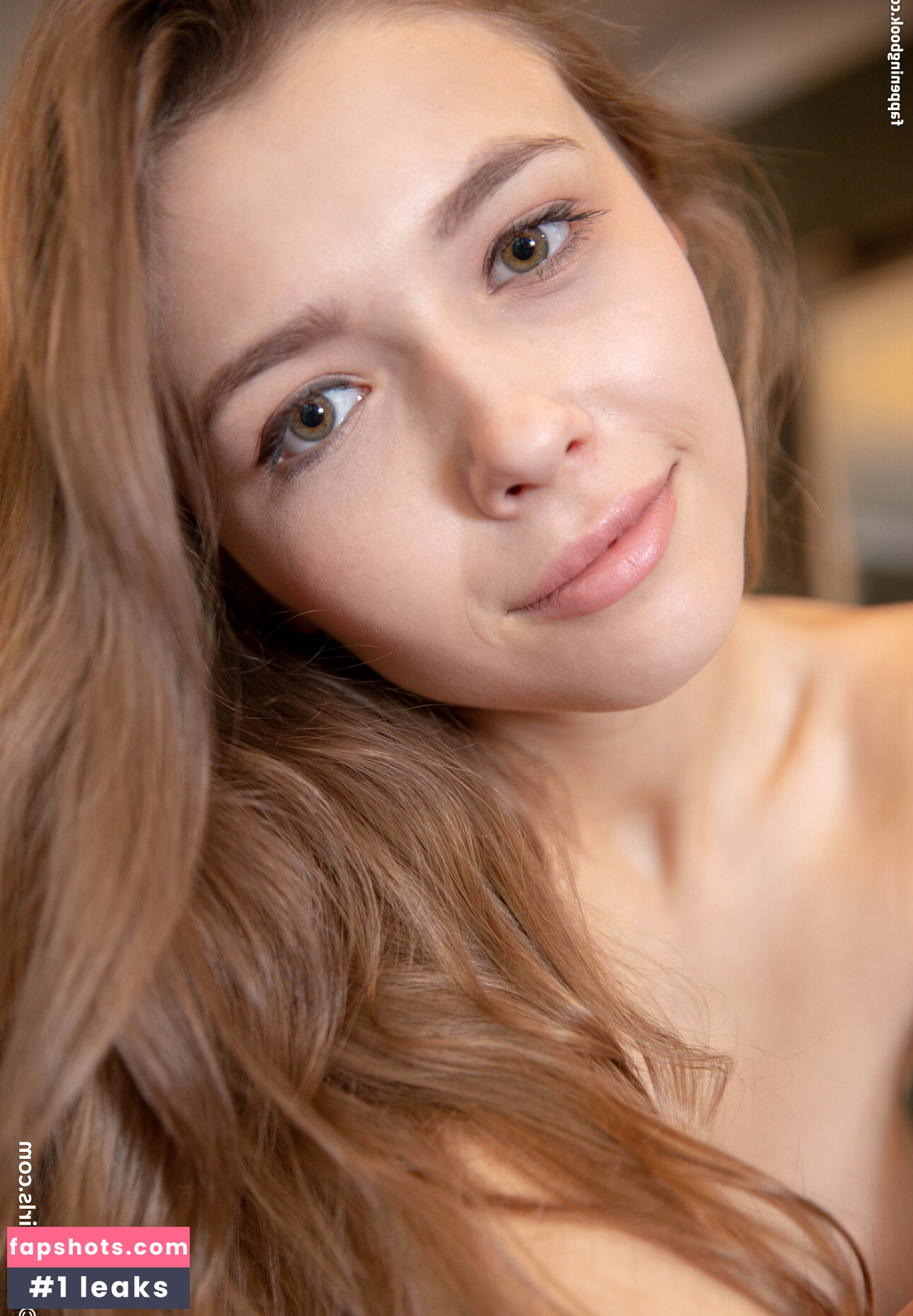 Mila Azul gallery photo #4477