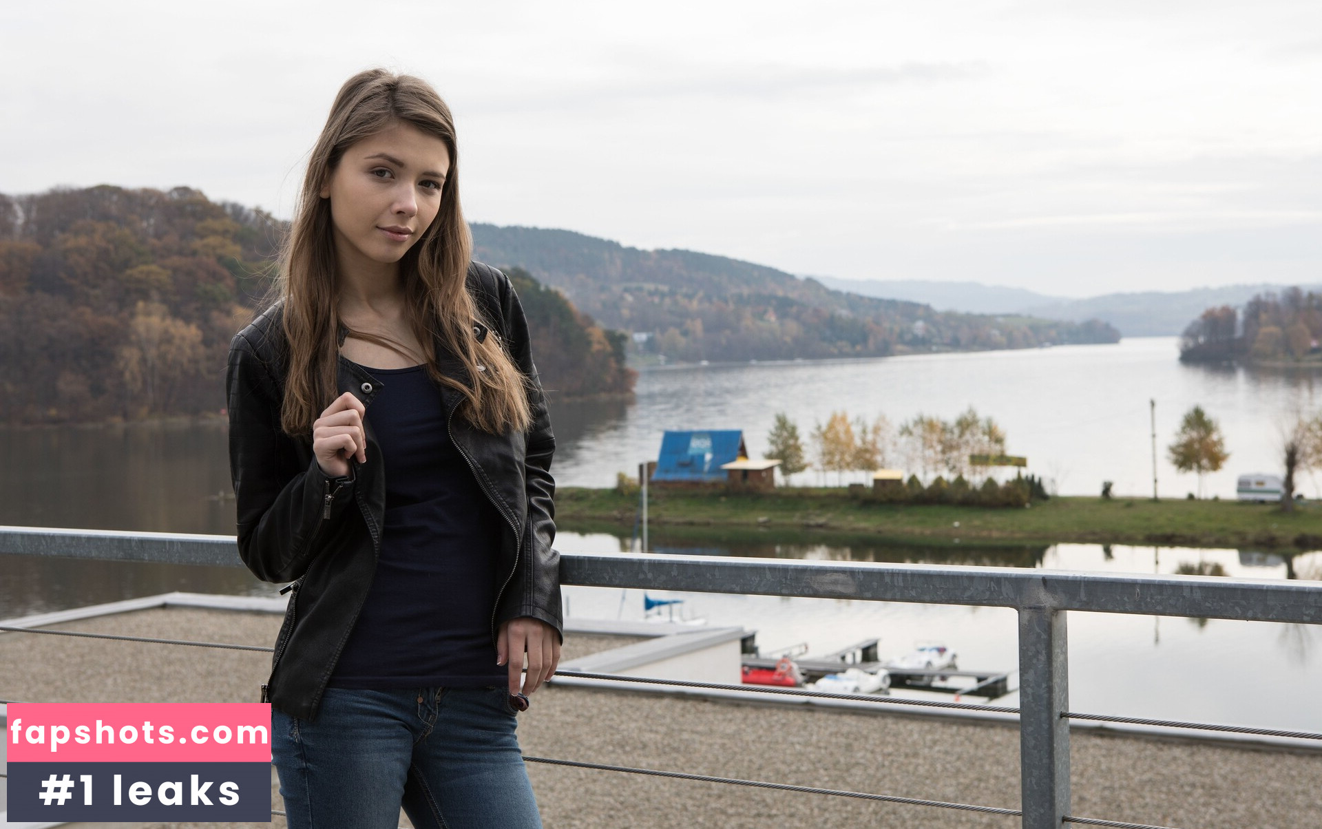 Mila Azul gallery photo #4517