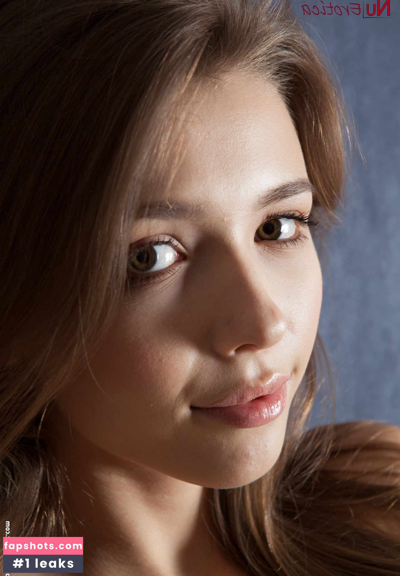 Mila Azul gallery photo #4612