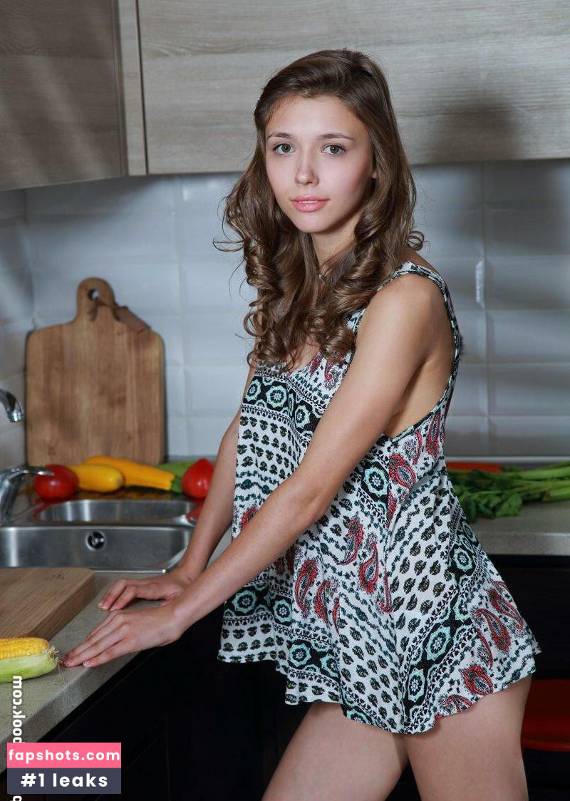 Mila Azul gallery photo #4998