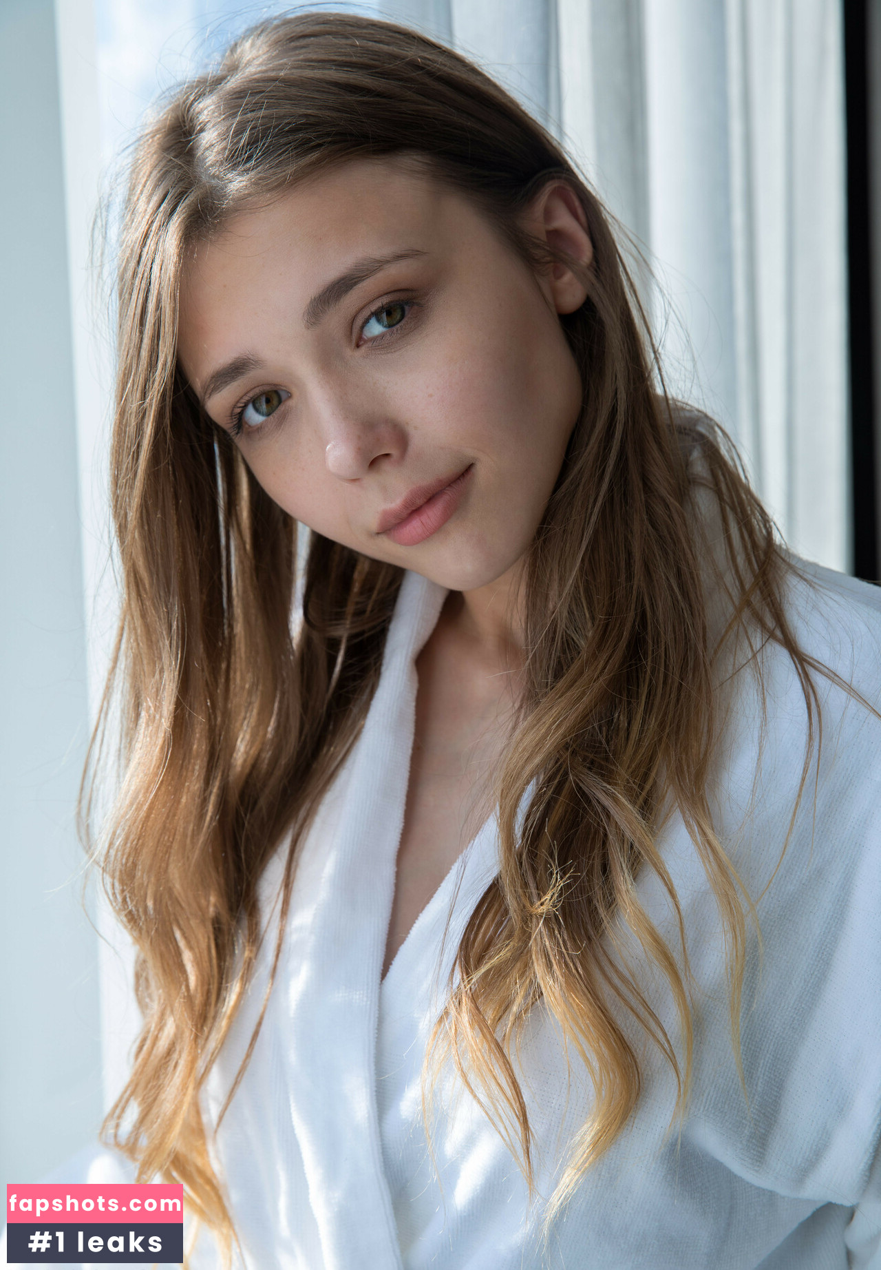 Mila Azul gallery photo #5220