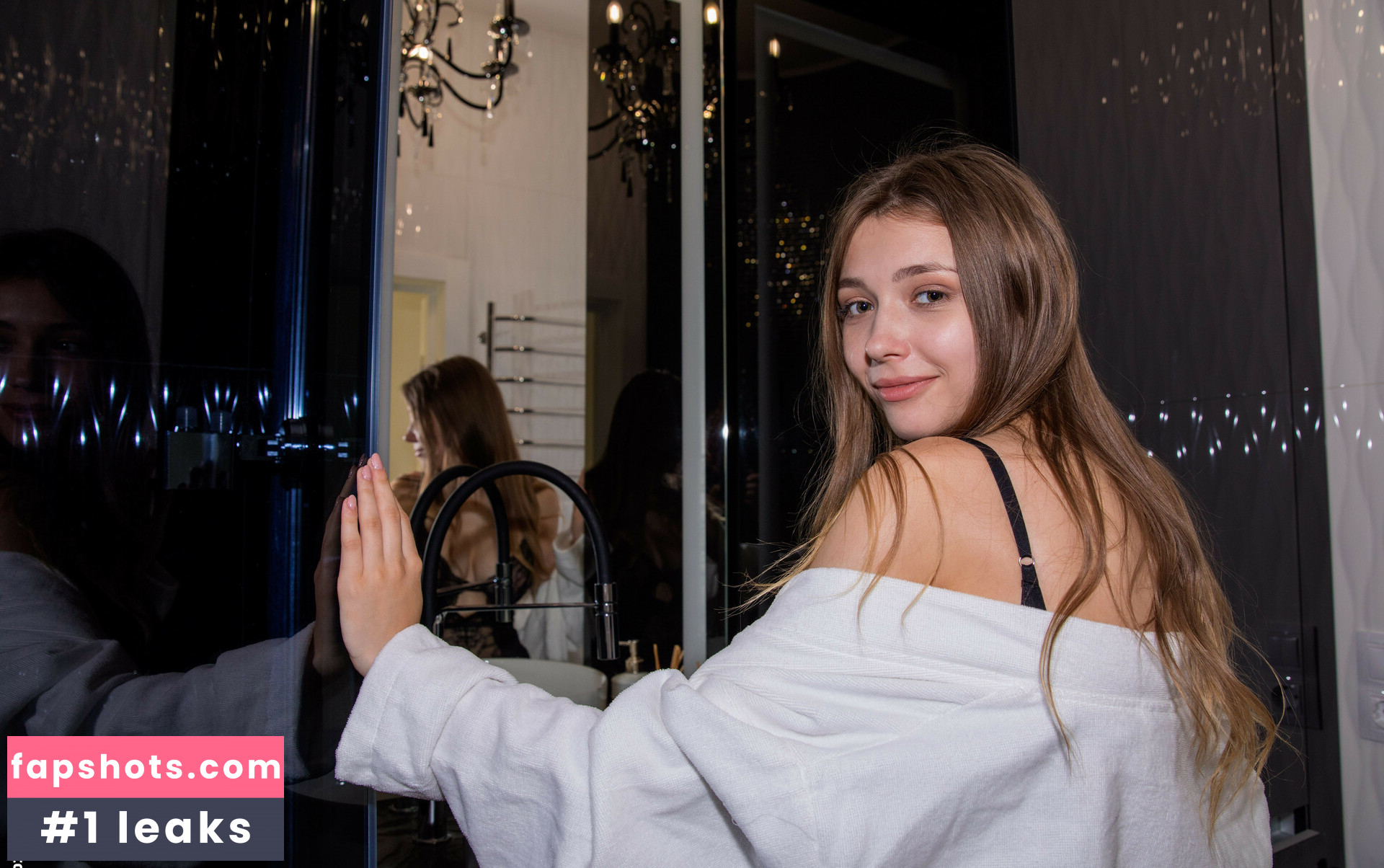 Mila Azul gallery photo #5226