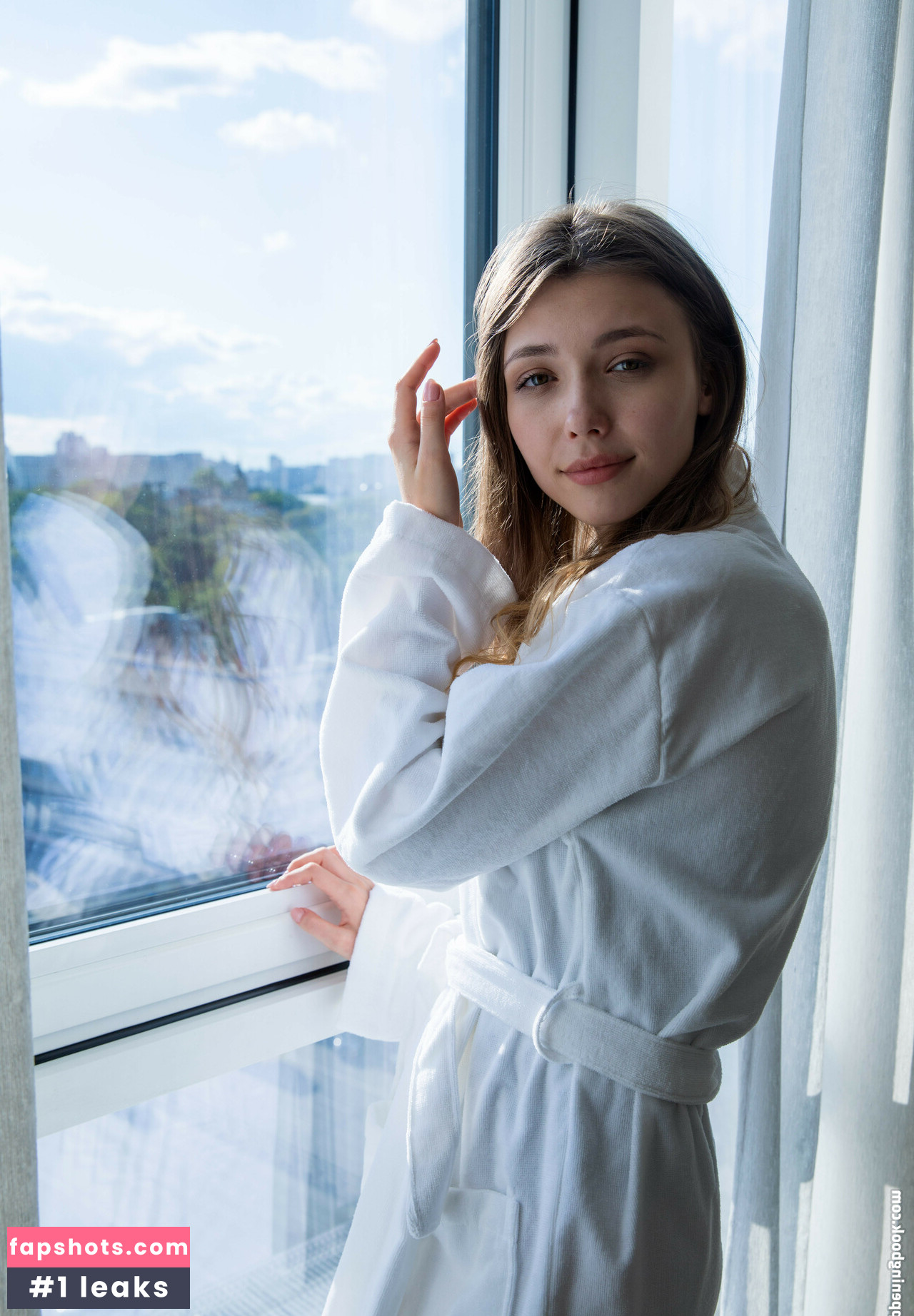 Mila Azul gallery photo #5228