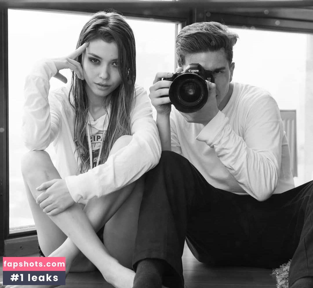 Mila Azul gallery photo #5620