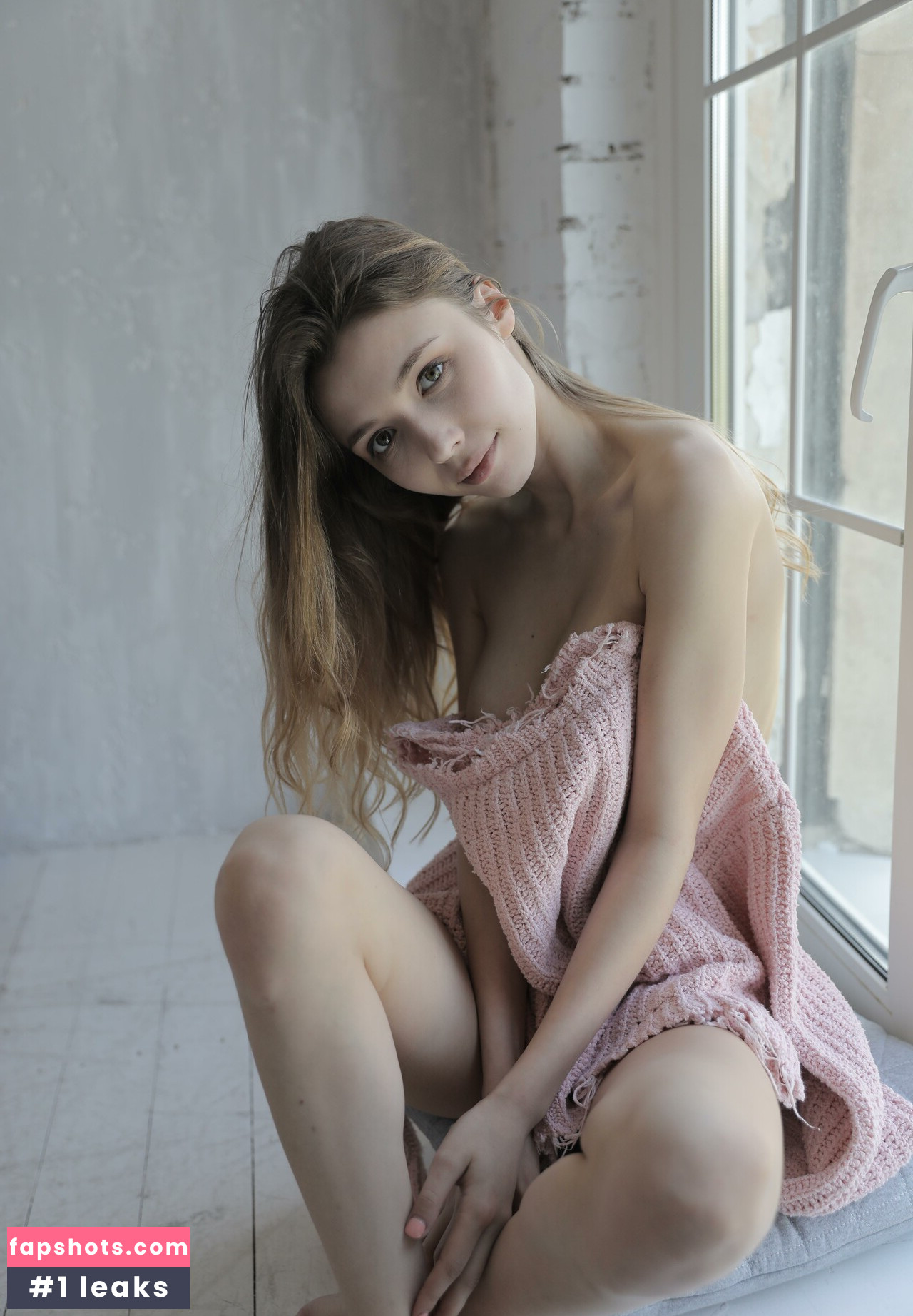 Mila Azul gallery photo #6783