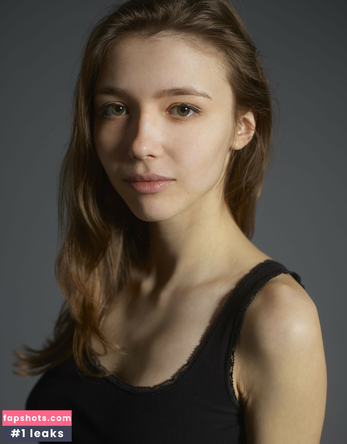 Mila Azul gallery photo #6946