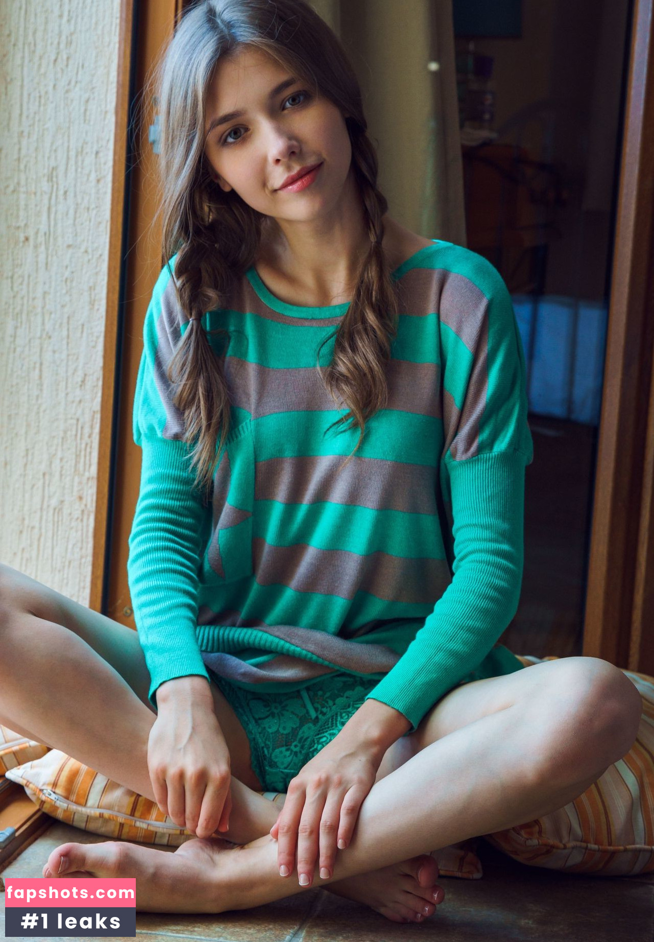 Mila Azul gallery photo #8077