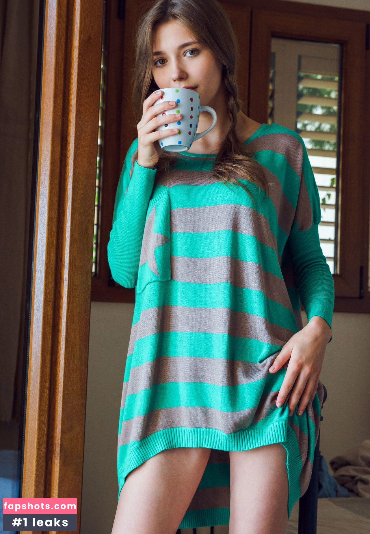 Mila Azul gallery photo #8081