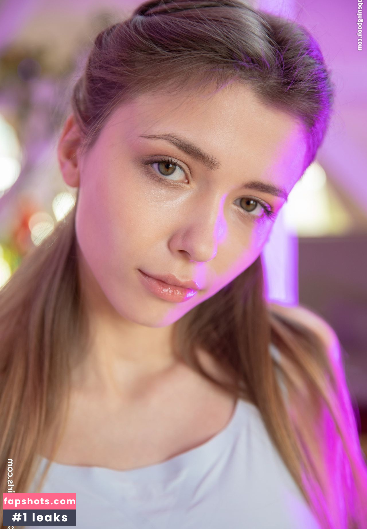 Mila Azul gallery photo #8162