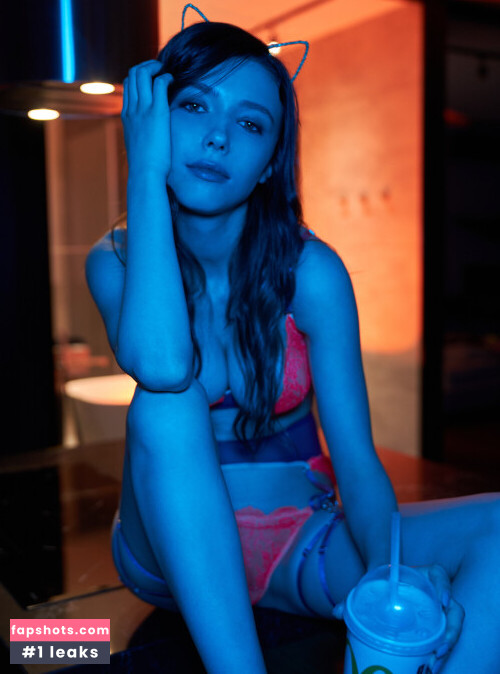 Mila Azul gallery photo #1541