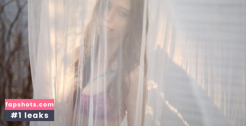 Mila Azul gallery photo #2012