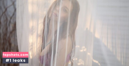 Mila Azul gallery photo #2013