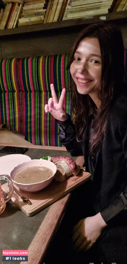 Mila Azul gallery photo #2285