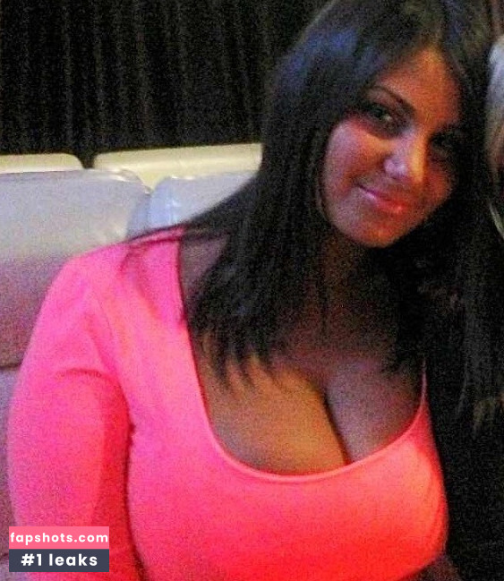 Mila Pink gallery photo #37