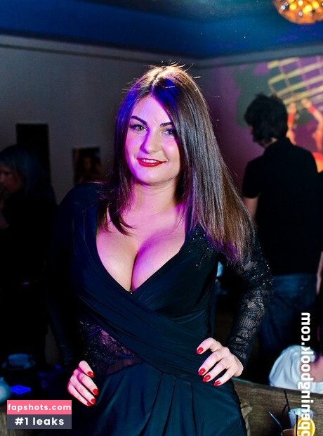 Mila Pink gallery photo #89