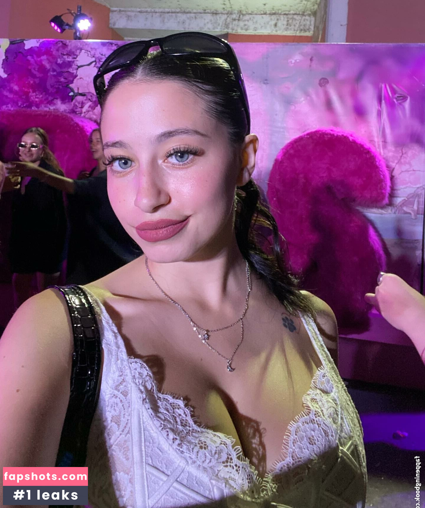 Milagros Seghi gallery photo #14