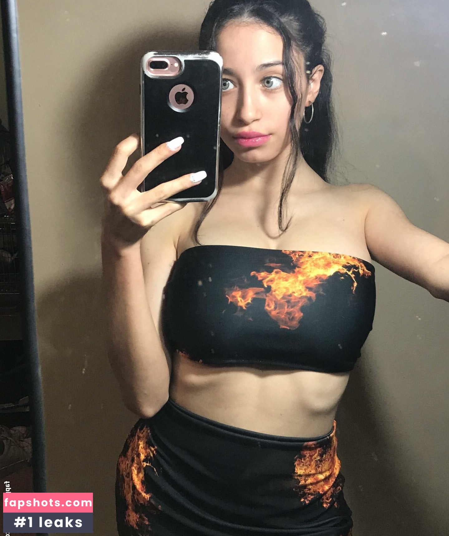 Milagros Seghi gallery photo #40