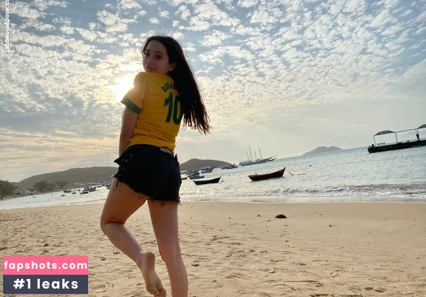 Milagros Seghi gallery photo #48