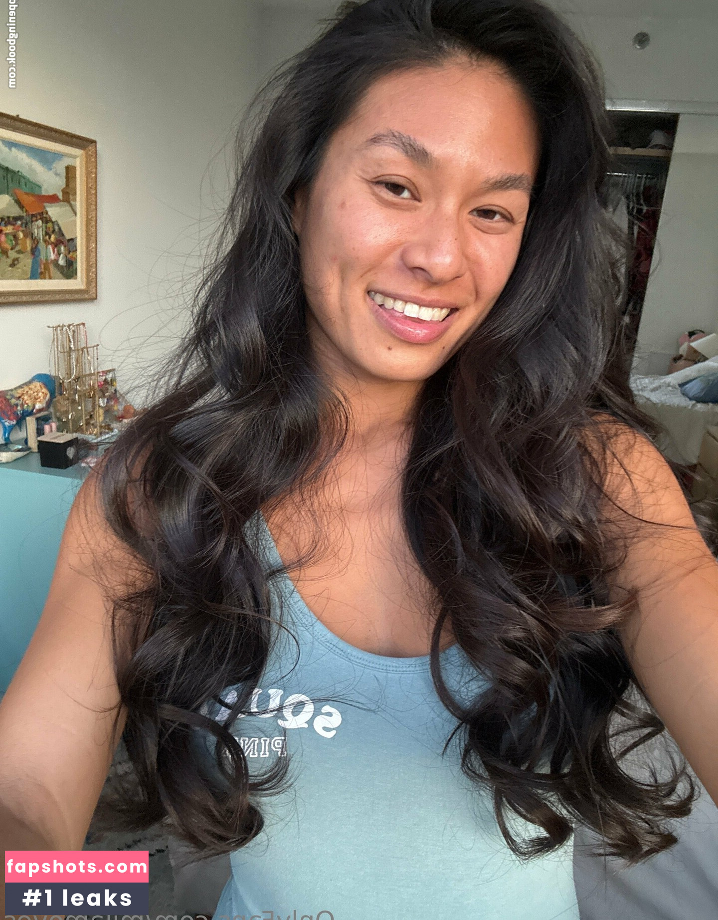 milamoves nude babe gallery