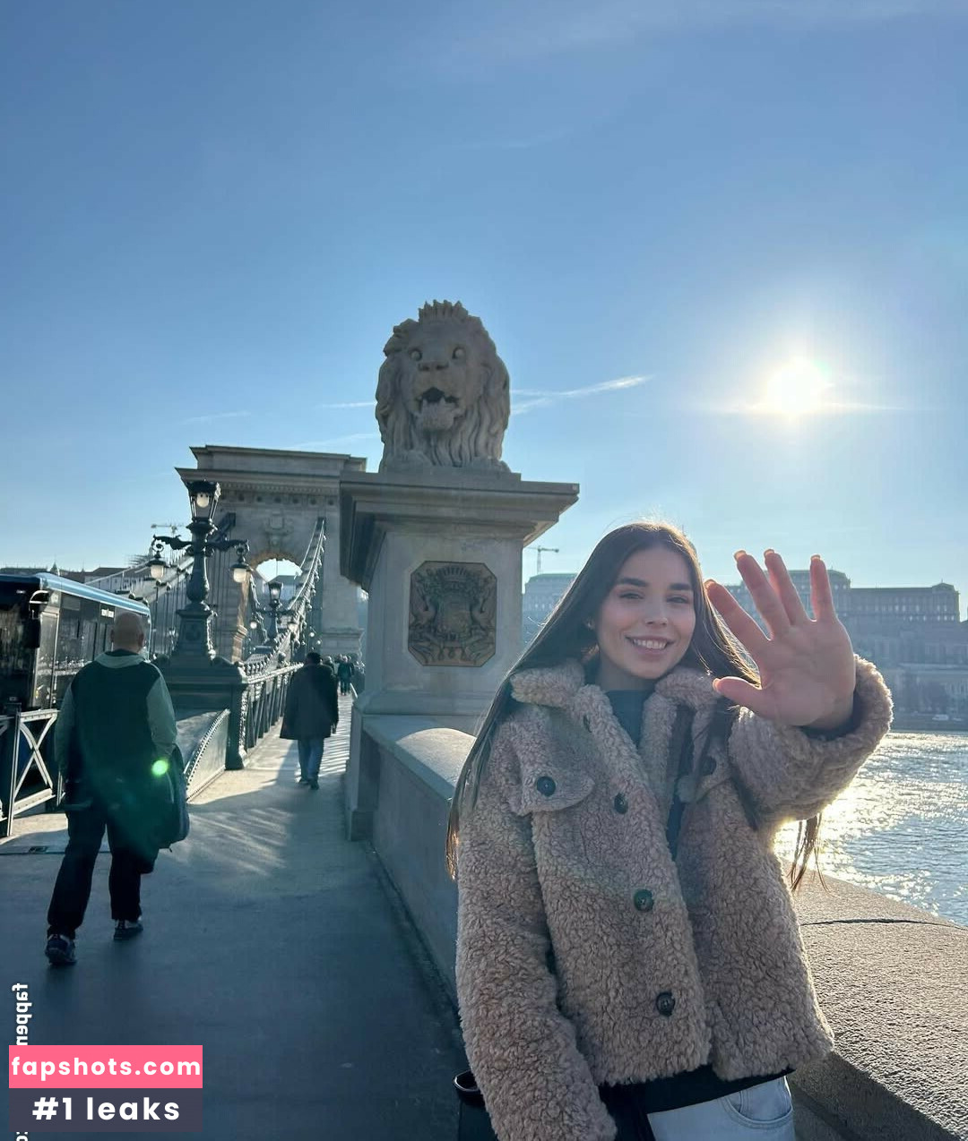 Milan Cheek gallery photo #42